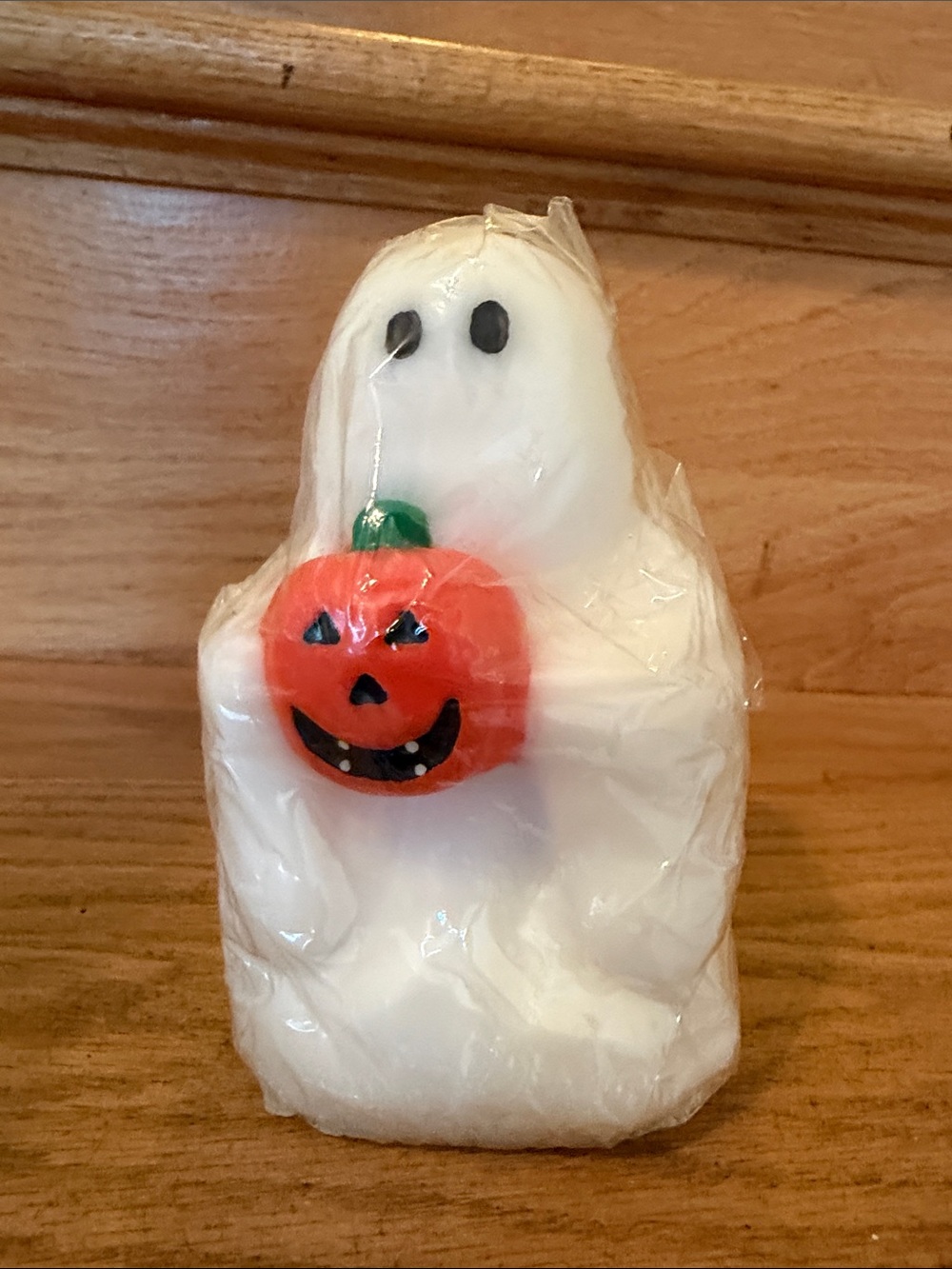 Vintage Halloween Candle of Ghost Holding Pumpkin -New in Shrink Wrap